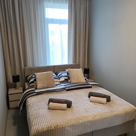 Kaszmirowy Zakatek Z Ogrodkiem *